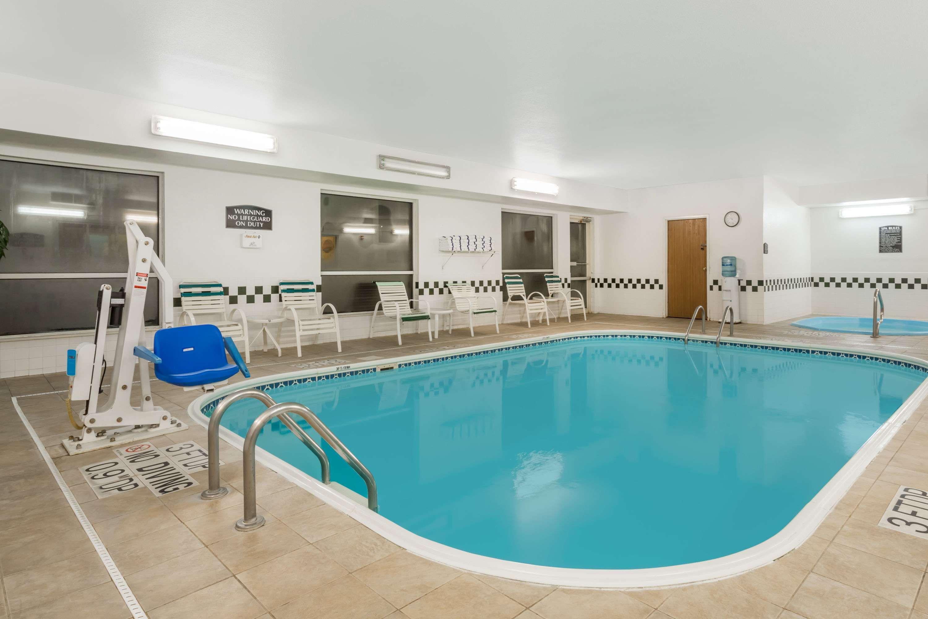 Baymont By Wyndham Billings Hotel Buitenkant foto